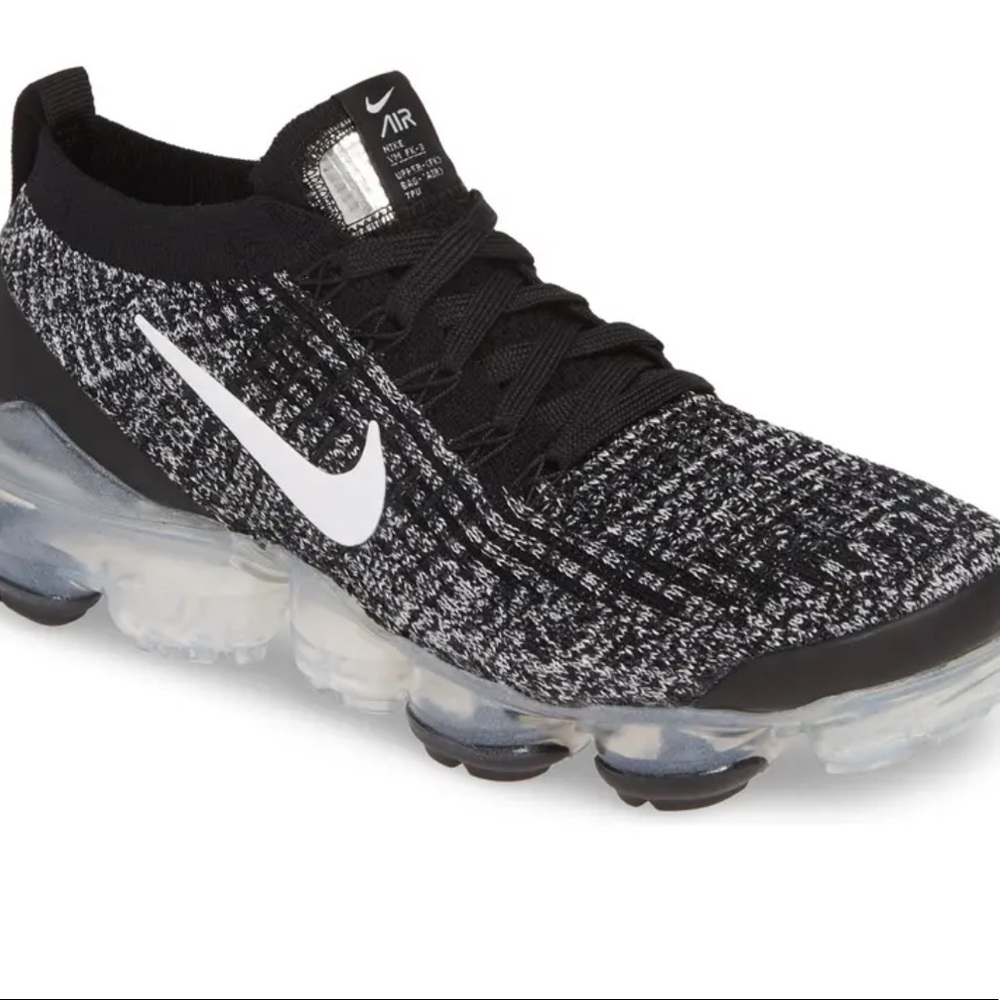 Women’s Nike Vapor Max Fly Knit -  Size 9.5